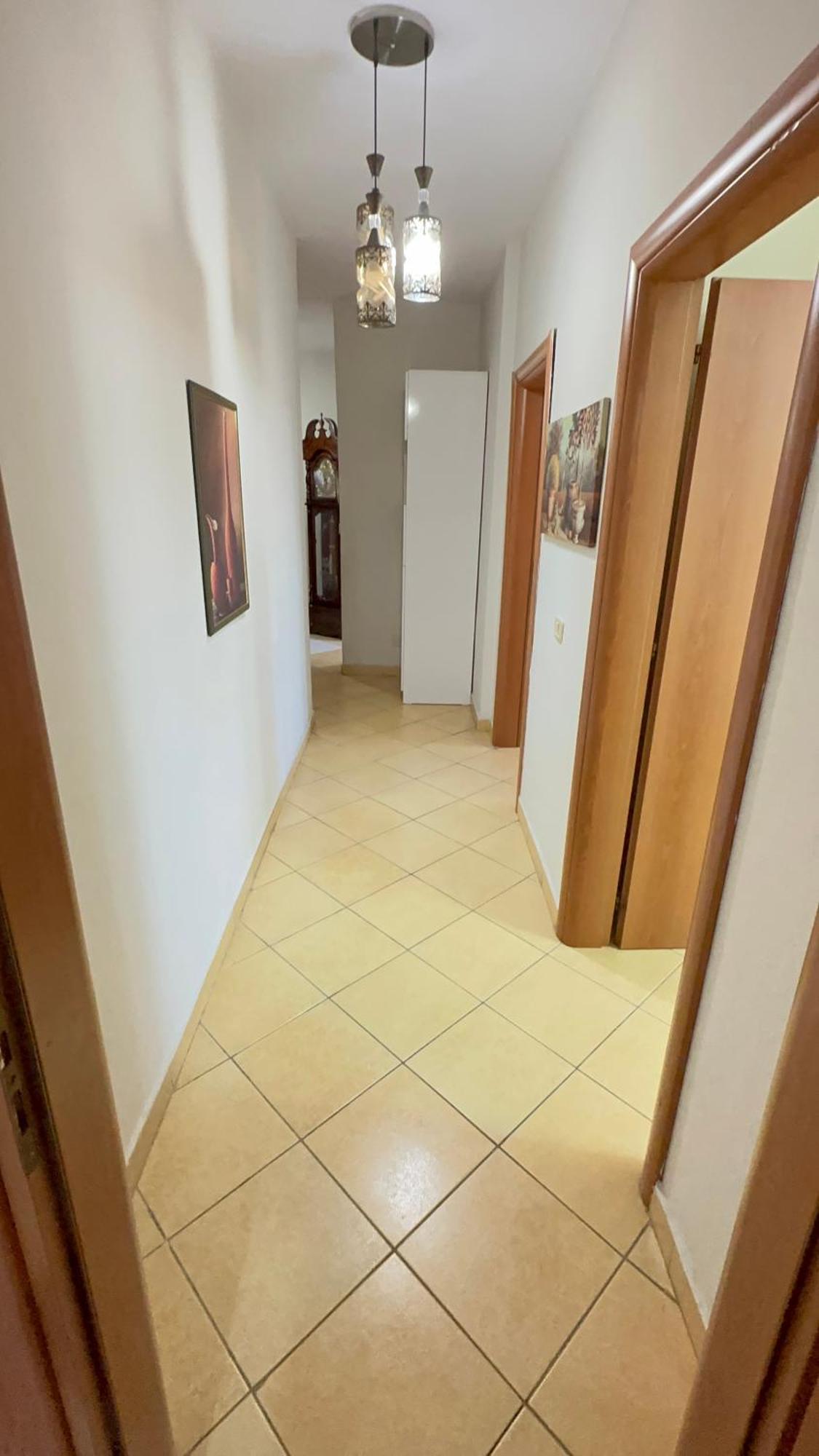 Square Inn Тирана Экстерьер фото