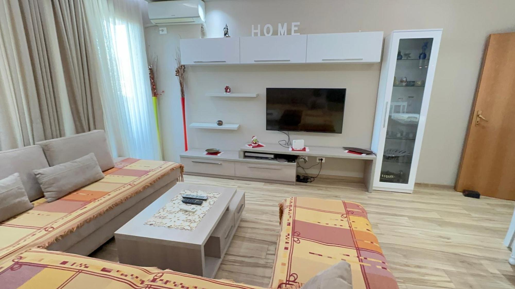 Square Inn Тирана Экстерьер фото