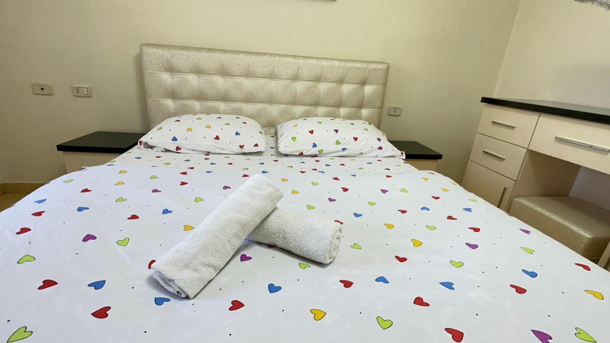 Square Inn Тирана Экстерьер фото