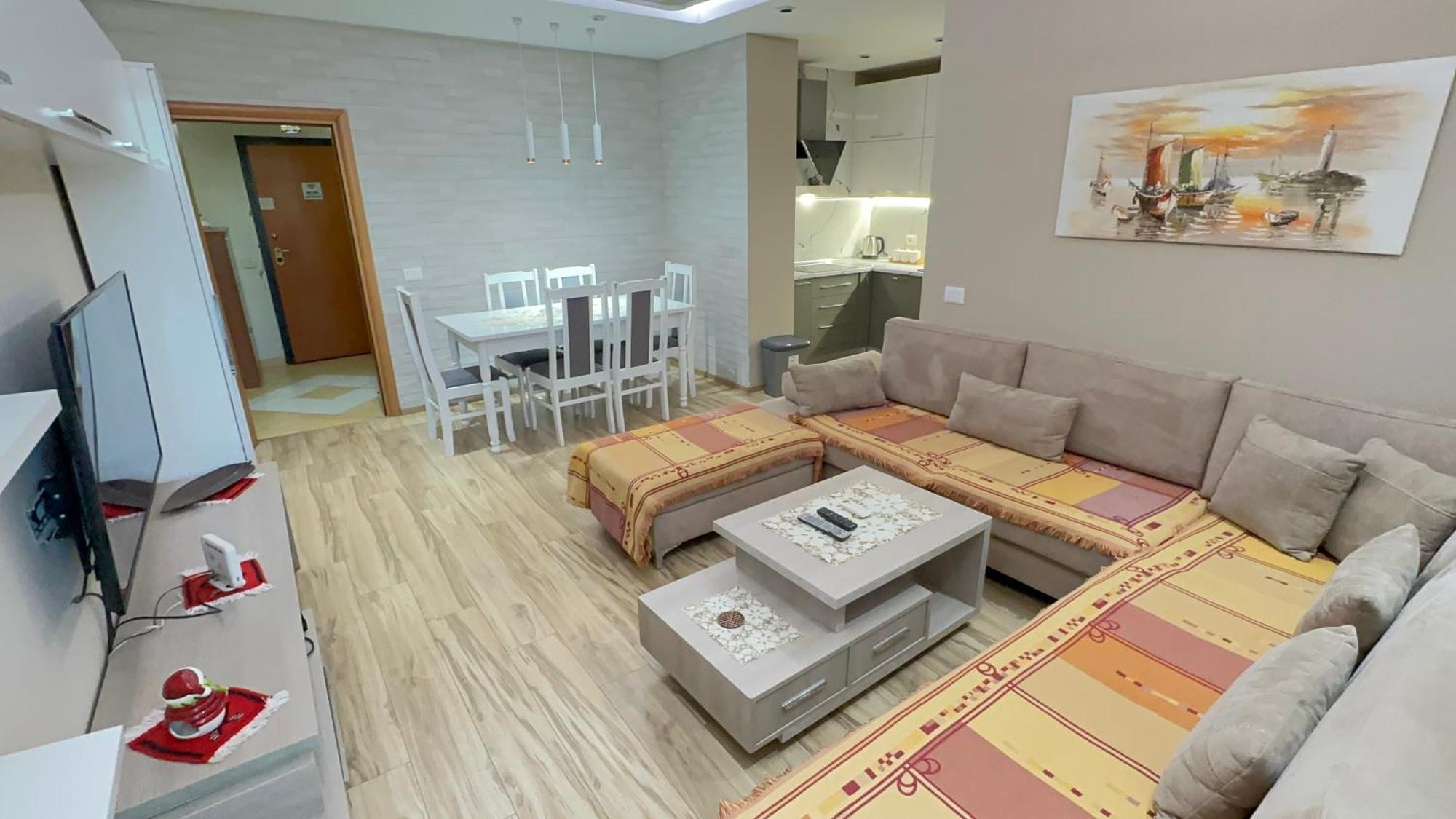 Square Inn Тирана Экстерьер фото