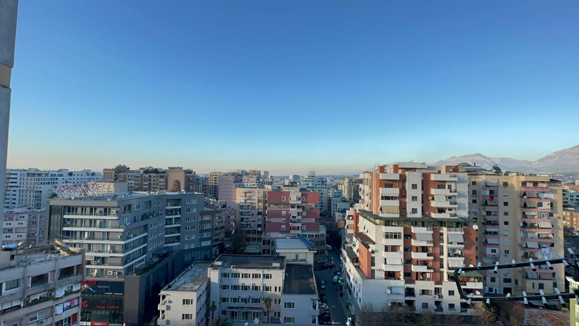 Square Inn Тирана Экстерьер фото